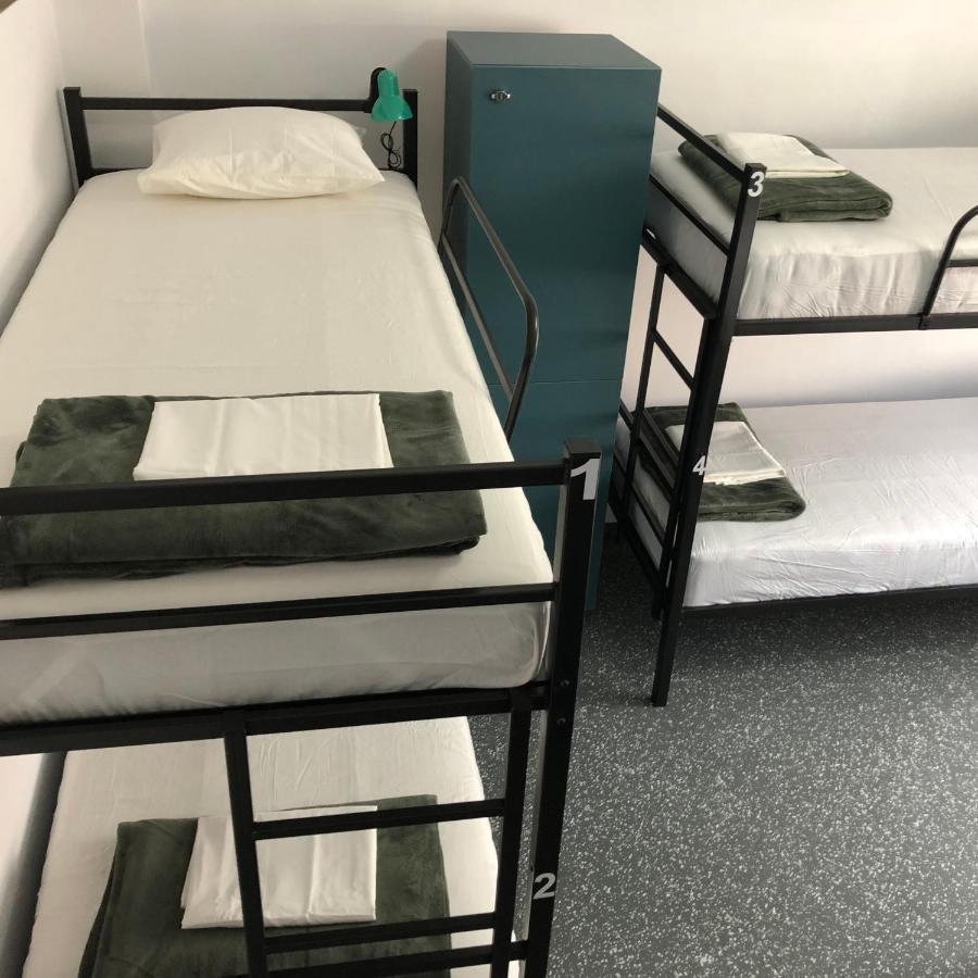 Mil Pasos Penthouse Hostel *